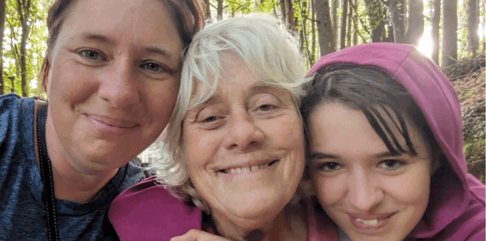 Responder Sian Milligan pictured with her mum Sylvia and daughter Rhiannon
