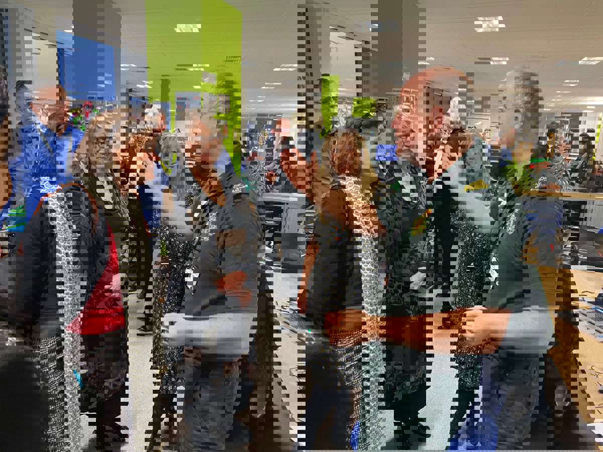 Health Minister Eluned Morgan visits Delta Wellbeing and Home First Team